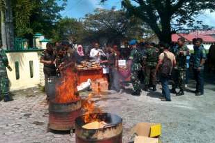 Kejaksan Negeri Meulaboh, Kabupaten Aceh Barat, memusnahkan berbagai jenis barang bukti narkotika yang disita dari sejumlah tersangka sejak tahun 2015 lalu.
