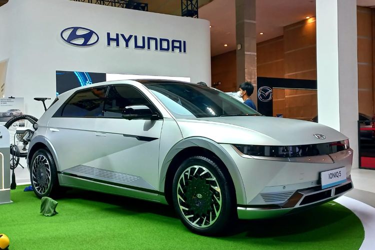 Hyundai Ioniq 5 meluncur di IIMS Hybrid 2022