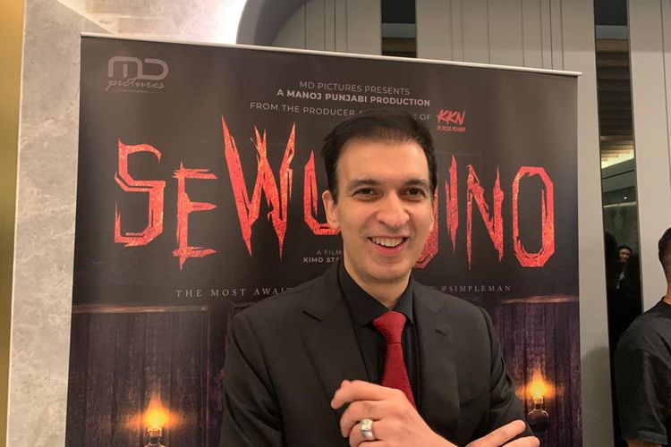 CEO MD Entertainment, Manoj Punjabi menghadiri acara press screening film Sewu Dino di kawasan Senayan, Jakarta Pusat, Rabu (12/4/2023). 