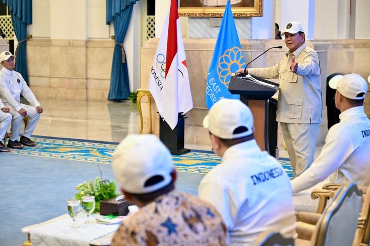 Presiden Prabowo Subianto bercerita sempat bermimpi mewakili Indonesia dalam ajang olahraga internasional. Mimpi itu disampaikannya di depan kontingen atlet yang akan bertanding di SEA Games 2025 di Thailand, dalam pidatonya di Istana Negara, Jakarta Pusat, Jumat (5/12/2025). 