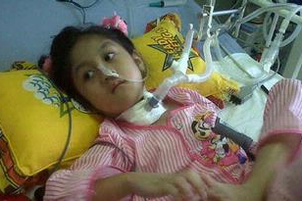 Shafa Azalia (4,7) anak yang menderita Gullain Barre Syndrome (GBS).