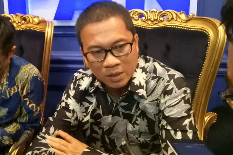 Ketua DPP PAN Yandri Susanto