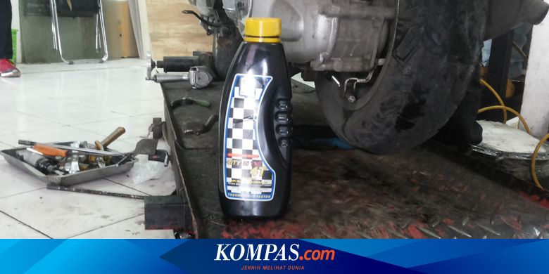 Pemilik Vespa Tak Harus Pakai Oli Rekomendasi