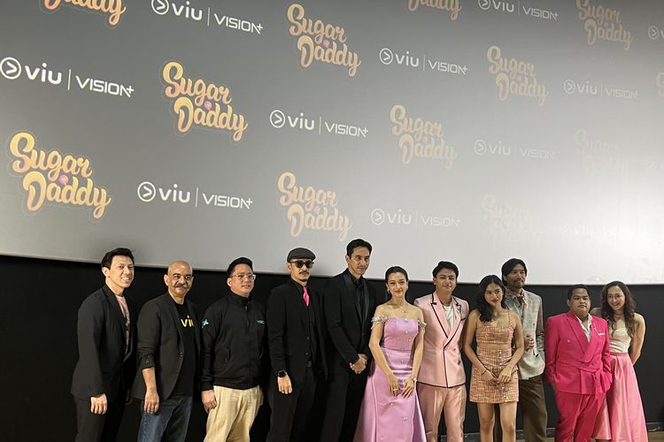 Cerita Darius Sinathrya dan Megan Domani Adu Akting di Serial Sugar Daddy