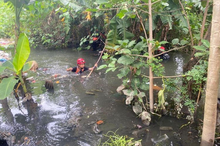 Banjir Semarang Telan Korban Jiwa, Riefqie Siswa SD Hanyut di Selokan saat Pulang Sekolah
