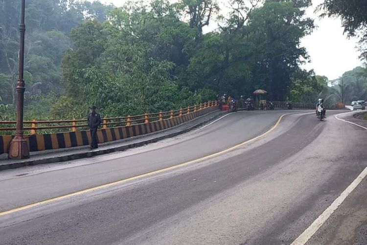 Jalur Cadas Pangeran, Sumedang, Jabar. AAM AMINULLAH/KOMPAS.com