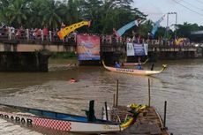 Insiden Jelang Finis Lomba Perahu Naga di Cilacap, 2 Peserta Tenggelam