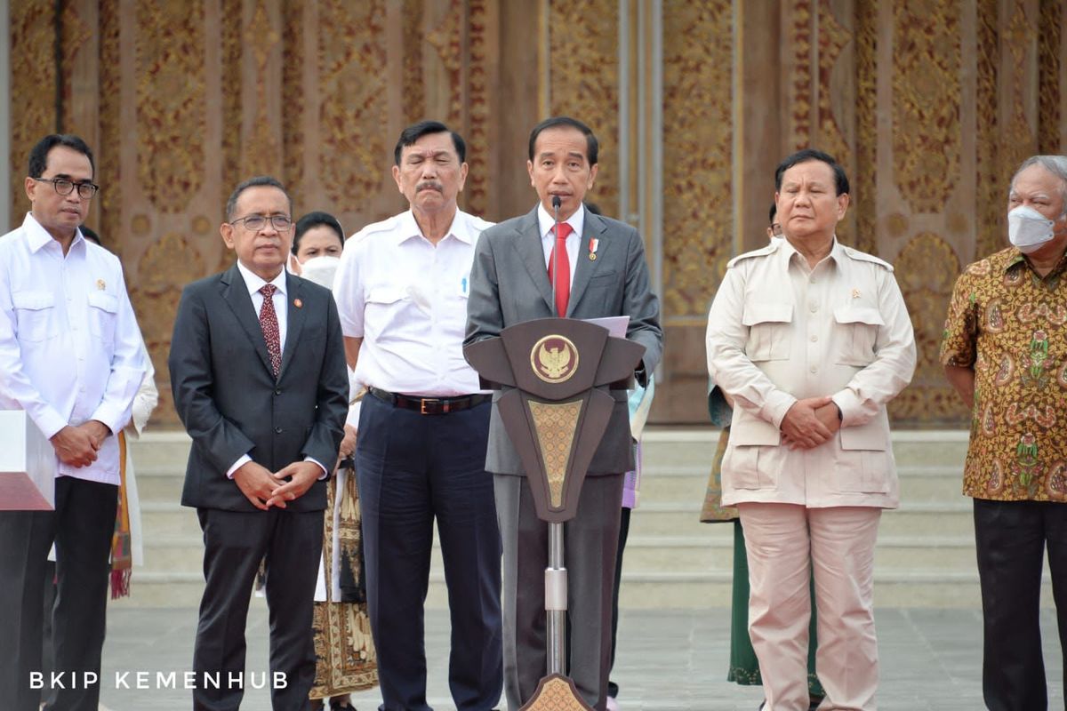 Presiden RI Joko Widodo (Jokowi) meresmikan Terminal VVIP Bandara Internasional I Gusti Ngurah Rai dan tiga pelabuhan di Bali pada Rabu (9/11/2022).