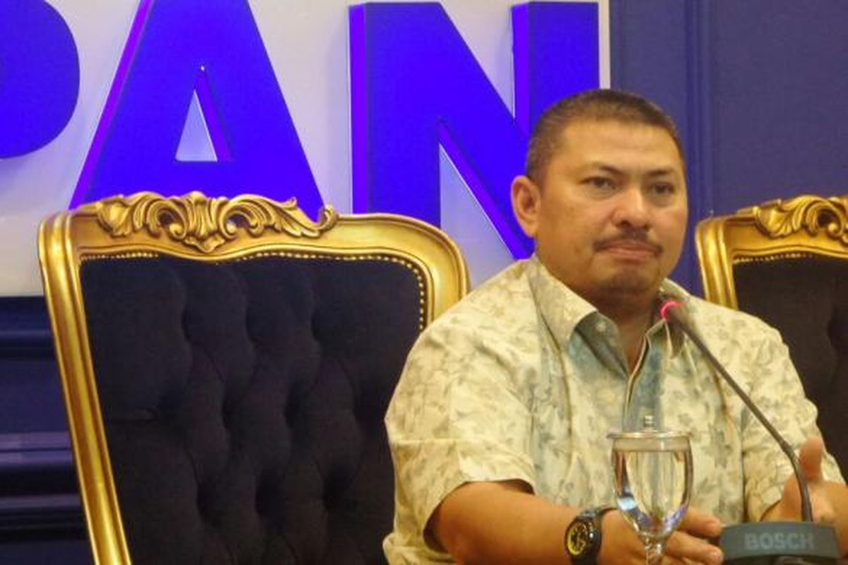 Wakil Ketua Komisi III dari Fraksi Partai Amanat Nasional (PAN), Mulfachri Harahap di Kompleks Parlemen, Senayan, Jakarta, Rabu (8/2/2017).