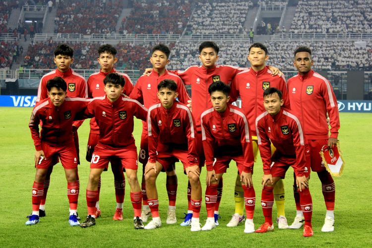 Susunan sebelas pertama timnas U17 Indonesia saat melawan Ekuador pada matchday pertama Grup A Piala Dunia U17 2023. Indonesia akan menghadapi Maroko pada laga ketigaGrup B di Stadion Gelora Bung Tomo, Surabaya, pada Kamis (16/11/2023) malam WIB.