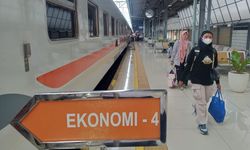 Jadi Pilihan 4,7 Juta Pemudik, 73,85 Persen Penumpang Naik KA Ekonomi pada Lebaran 2025