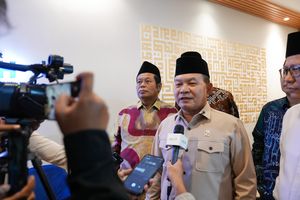 Silaturahmi ke Kantor MUI, Dudung Diingatkan KH Anwar untuk Jaga Mulut