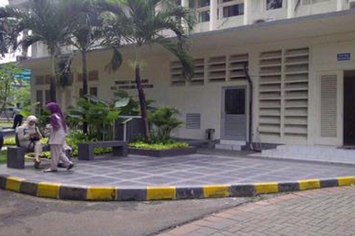 Gedung isolasi flu burung Rumah Sakit Persahabatan, Jakarta Timur, Senin (9/1/2012). 