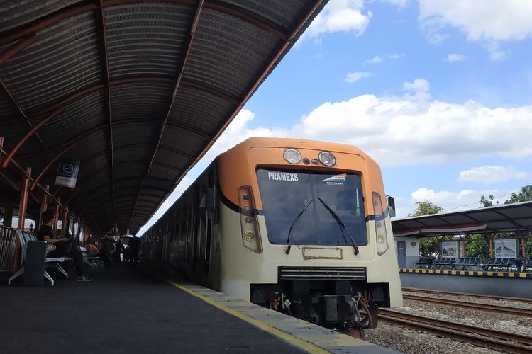 Jadwal keberangkatan KA Prameks dari stasiun Yogyakarta ke stasiun Kutoarjo PP.