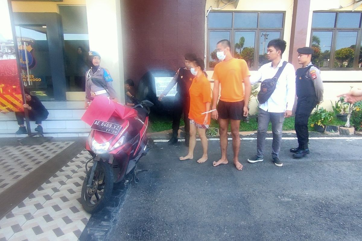 Pasangan suami istri yang mencuri di rumah yang dihuni lanjut usia di Kabupaten Kulon Progo, Daerah Istimewa Yogyakarta.