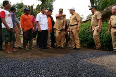 Terisolasi sejak Tahun 1942, Warga Pringgodani Perbaiki Jalan secara Swadaya