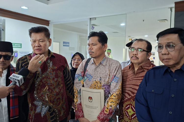 Bonatua Minta Pihak UGM Datang Mediasi Kasus Ijazah Jokowi: Kalau Tidak, Akan Deadlock