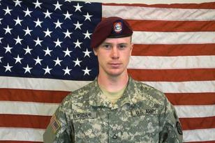 Sersan Bowe Bergdahl, dibebaskan Taliban setelah pemerintah AS menukarnya dengan lima anggota kelompok militan itu yang ditahan di Teluk Guantanamo.