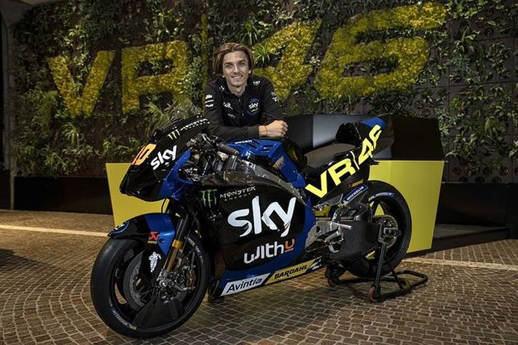 Luca Marini saat peluncuran livery SKY Racing Team VR46 untuk MotoGP 2021