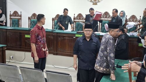 Kasus Pemerasan Pilkada, Eks Gubernur Bengkulu Rohidin Divonis 10 Tahun Penjara
