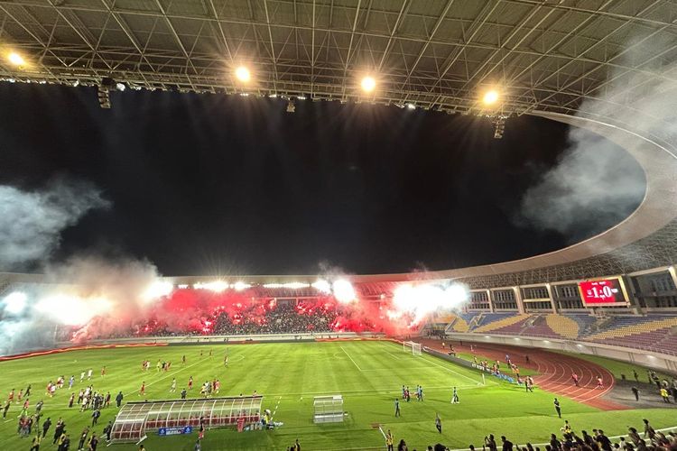 Persis Solo Turun Kasta ke Liga 2, Suporter: Manajemen Bobrok!