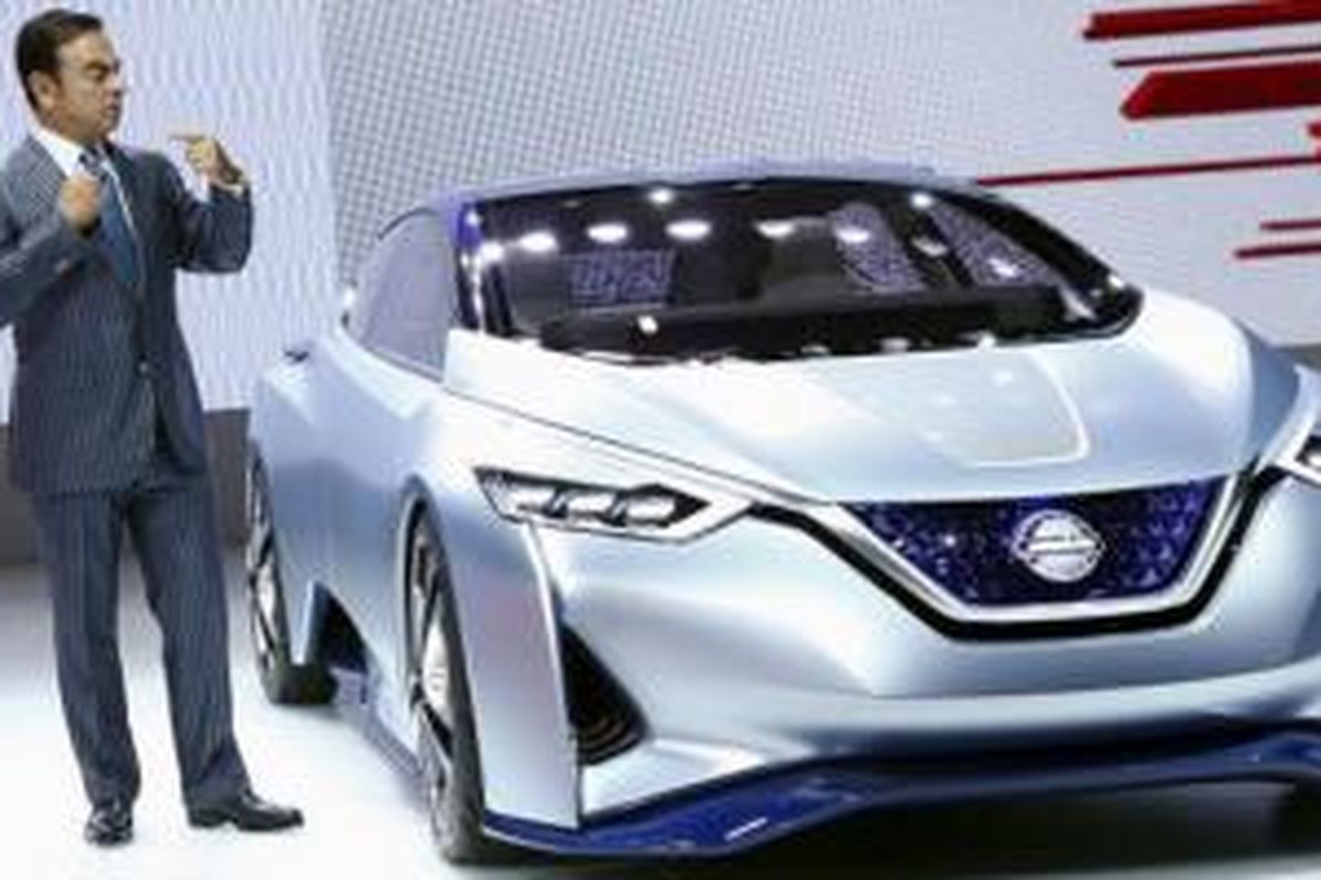 Presiden dan CEO Nissan Carlos Ghosn saat presentasi di Tokyo Motor Show 2015.