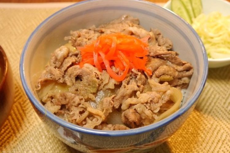 Beef bowl Yoshinoya di Jepang. 