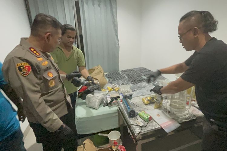 Polisi Bongkar Rumah Produksi Etomidate di PIK 2 Tangerang, WN China Ditangkap