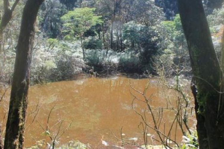 Danau Klabat di pos enam Gunung Klabat, Sulawesi Utara.