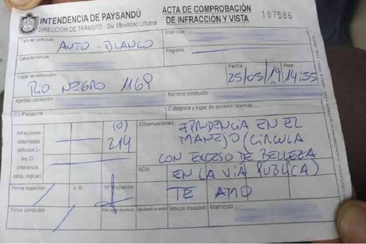 Inilah surat tilang kontroversial yang diberikan polisi lalu lintas kepada pengemudi perempuan di Uruguay setelah si pengemudi dianggap terlalu cantik.