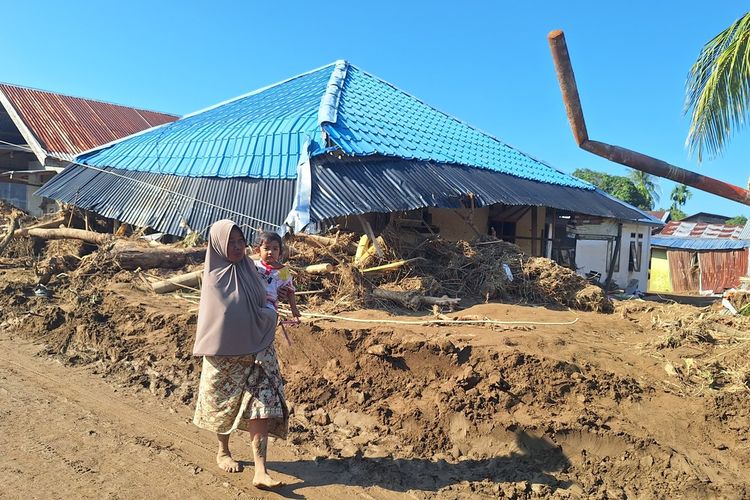 Kondisi Desa Blang Awe, Kabupaten Pidie Jaya, pasca diterjang banjir.