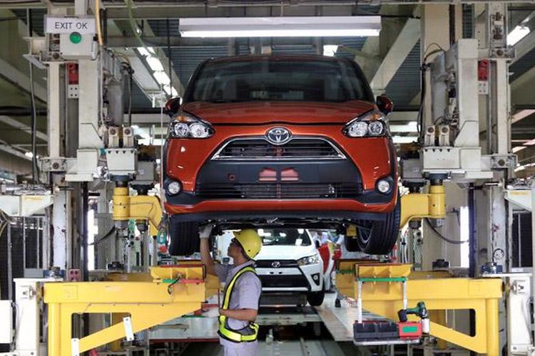 Toyota Sienta diproduksi di Plant II milik Toyota Motor Manufacturing Indonesia (TMMIN) di Karawarang, Jawa Barat.