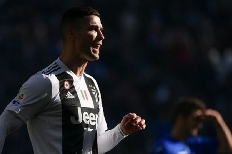 Aksi Cristiano Ronaldo pada pertandingan Juventus vs Sampdoria di Stadion Allianz dalam lanjutan Liga Italia, Turin, 29 Desember 2018. 