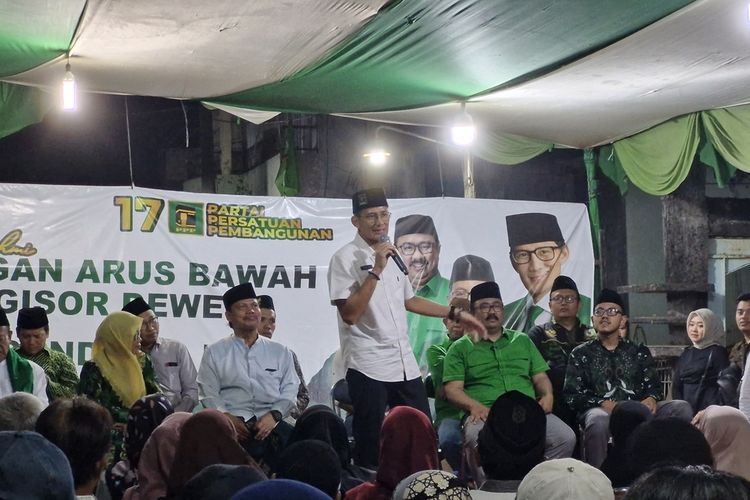 Ketua Bapillu PPP, Sandiaga Uno bersilaturahim ke relawan pemilu di Semarang, Jumat (3/11/2023).