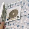 Hati-hati, Ini Bahaya jika Exhaust Fan Kamar Mandi Tak Dibersihkan