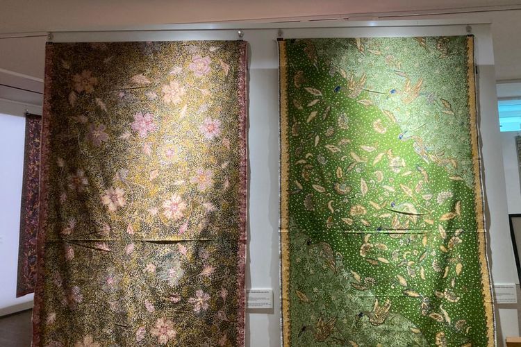 Pameran batik peranakan bertajuk Metamorfosa di Menara Kompas Lantai 8, Jakarta, Kamis (9/4/2026). Pameran ini berlangsung pada 9 April-5 Mei 2026.