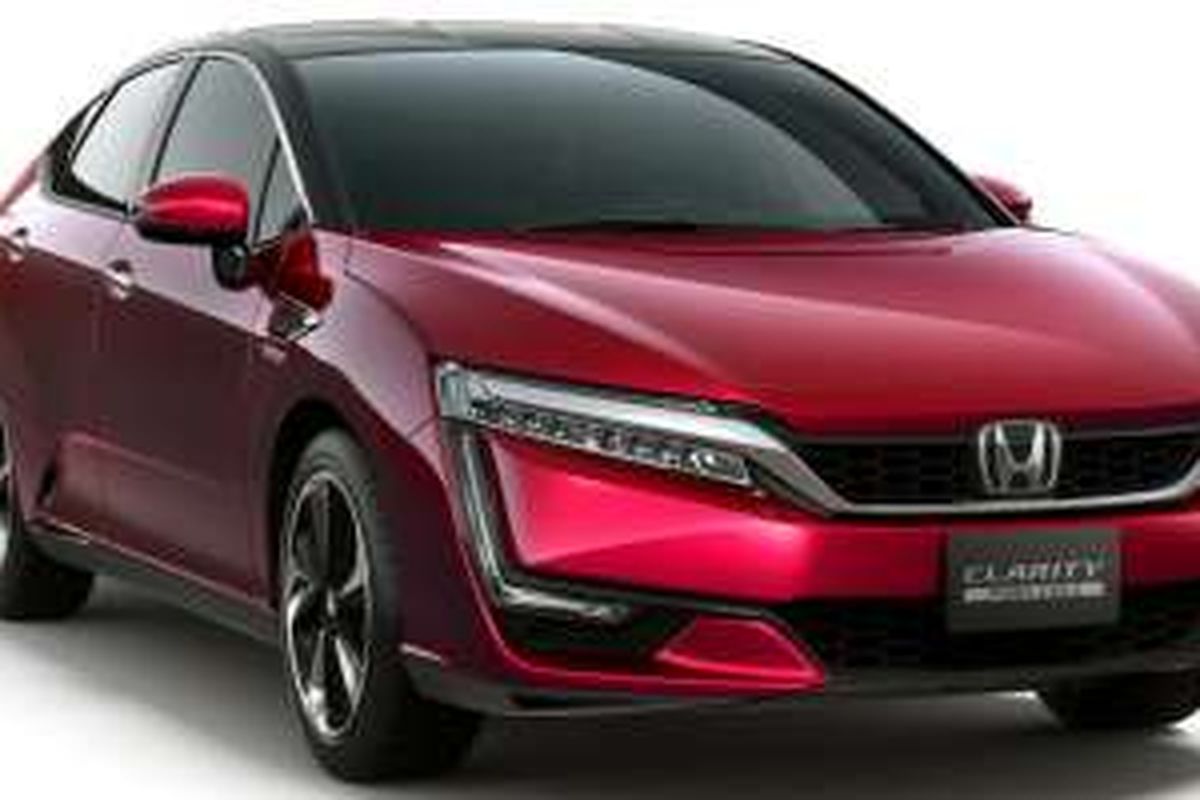 Honda Clarity Fuel Cell.