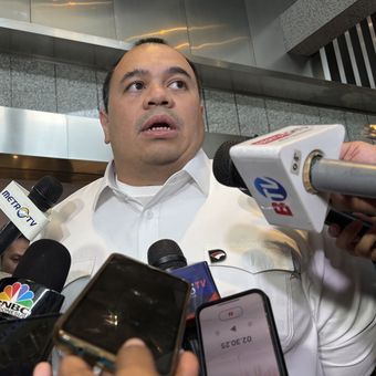 CIO Danantara, Pandu Sjahrir, saat ditemui di gedung BEI, Jakarta, Senin (2/2/2026)