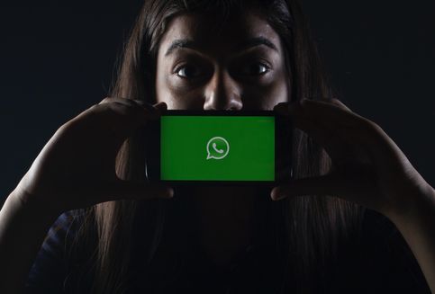 Download WhatsApp GB Apakah Aman? Begini Penjelasannya, Hati-hati