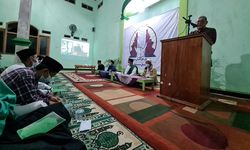 Peringati HUT ke-71 Jateng, Kiai dan Santri Gelar Doa Tolak Bala