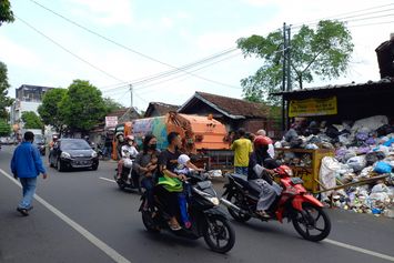 TPST Piyungan Dibuka Warga, Pembersihan Sampah di Yogyakarta Butuh Waktu Seminggu