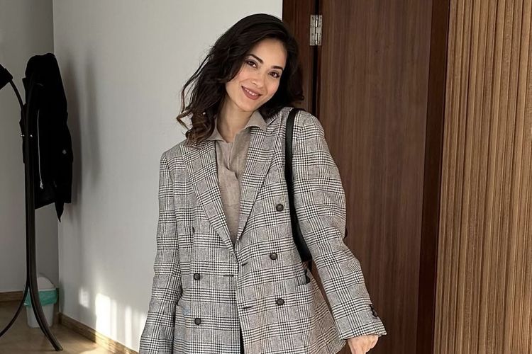 Potret Miss Nepal 2018 Shrinkhala Khatiwada dari unggahan media sosialnya.