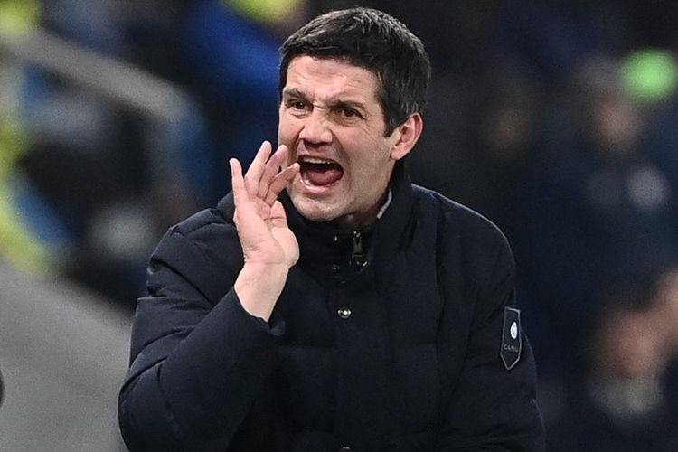 Pelatih kepala Inter Milan asal Rumania, Cristian Chivu, bereaksi selama pertandingan sepak bola Serie A Italia antara Atalanta dan Inter Milan di Bergamo pada 28 Desember 2025.