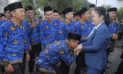 Di Bawah Guyuran Hujan, Wali kota Semarang Agustina Lantik 2.324 PPPK dan 4 Pejabat Fungsional