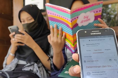 Survei SMRC: Sebagian Besar Pelajar Alami Gangguan Saat Belajar Online