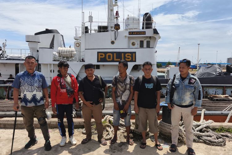 Gagal Berangkat ke Malaysia, 5 Calon TKI Ilegal dan 2 Sopir Gadungan Ditangkap di Batam