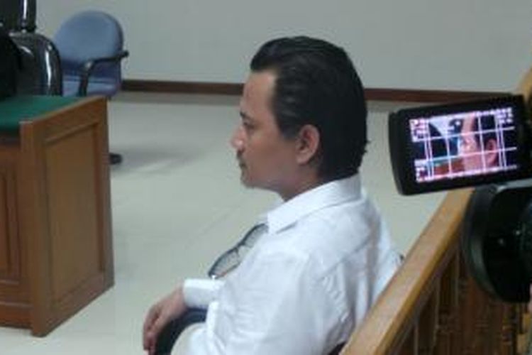Putra Menteri Koperasi dan Usaha Kecil Menengah Syarief Hasan, Riefan Avrian, di Pengadilan Tindak Pidana Korupsi, Jakarta, Rabu (18/6/2014).