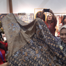 Dipopulerkan Maestro Keroncong Waldjinah, Batik Walangkekek Solo Ikut Pameran Karya Kreatif di Jakarta