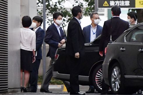 Iring-iringan Mobil Bawa PM Jepang Shinzo Abe Kembali Masuk Rumah Sakit, Ada Apa?