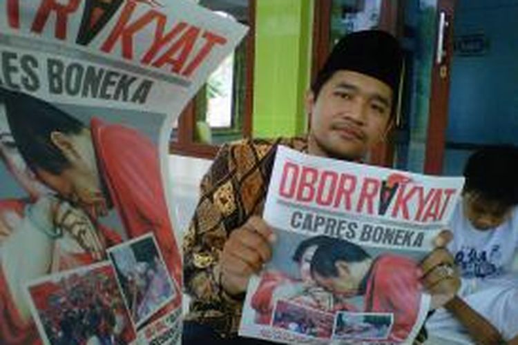 Koran Obor Rakyat berisi tentang pembusukan Capres Jokowi banyak disebar di masjid-masjid di Kabupaten Pamekasan.
